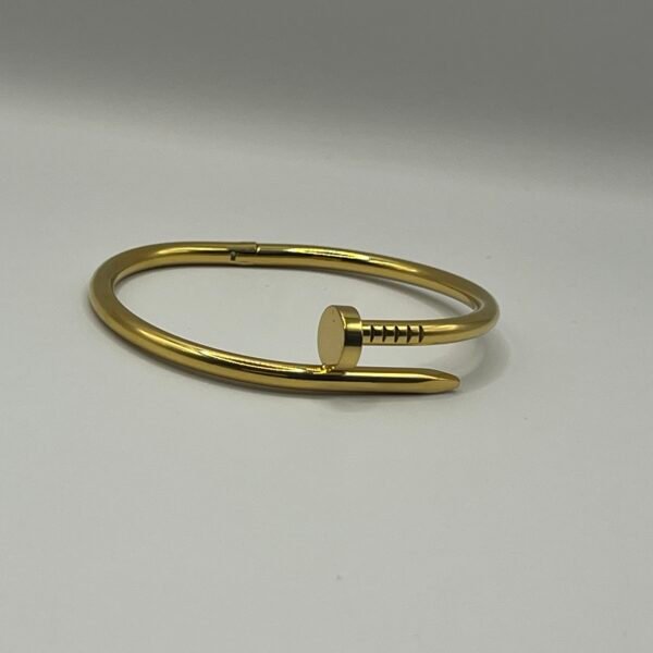 Clavel Gold