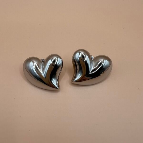 Loves Silver