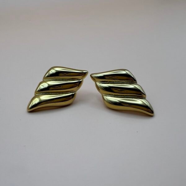 Wings
